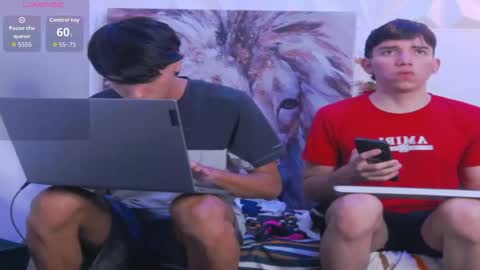 Snapshot of andrewortix chatting on 11/12/25, 02:34 AndreWortix online show from 11/12/25, 02:34