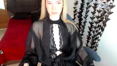 Snapshot of andrianabelle chatting on 10/13/25, 03:34 andrianabelle online show from 10/13/25, 03:34