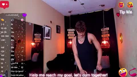 Snapshot of andrius_24 chatting on 10/25/25, 03:14 online show from 10/25/25, 03:14