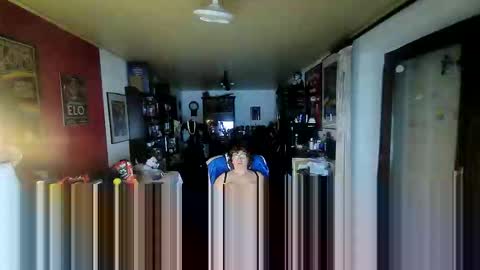 Snapshot of androgynia1 chatting on 10/28/25, 06:28 androgynia online show from 10/28/25, 06:28