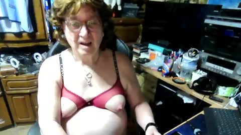 Snapshot of androgynia1 chatting on 03/30/26, 05:08 androgynia online show from 03/30/26, 05:08
