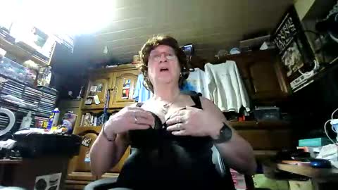 Snapshot of androgynia1 chatting on 04/08/26, 05:29 androgynia online show from 04/08/26, 05:29