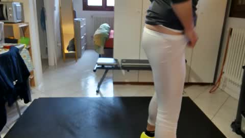 Snapshot of androx77 chatting on 12/19/25, 10:00 androx77 online show from 12/19/25, 10:00