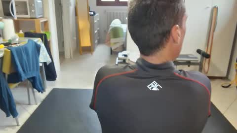 Snapshot of androx77 chatting on 01/16/26, 09:24 androx77 online show from 01/16/26, 09:24