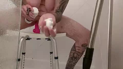 Snapshot of androxkade chatting on 10/29/25, 06:26 androxkade online show from 10/29/25, 06:26