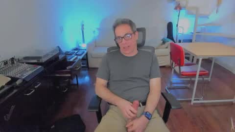 Snapshot of andy0pandi chatting on 09/08/25, 04:28 Andrew online show from 09/08/25, 04:28