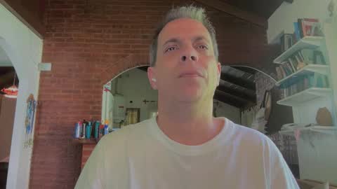 Snapshot of andy0pandi chatting on 03/15/26, 01:39 Andrew online show from 03/15/26, 01:39