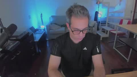 Snapshot of andy0pandi chatting on 04/04/26, 01:26 Andrew online show from 04/04/26, 01:26