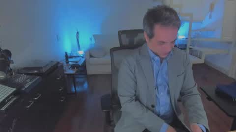 Snapshot of andy0pandi chatting on 06/03/26, 02:14 Andrew online show from 06/03/26, 02:14