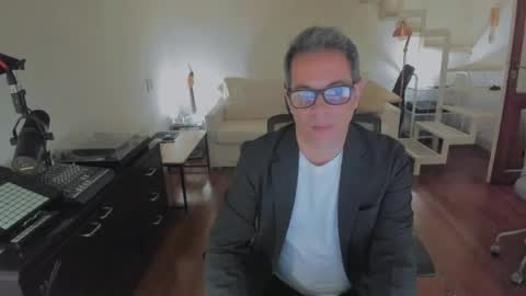 Snapshot of andy0pandi chatting on 06/06/26, 08:13 Andrew online show from 06/06/26, 08:13