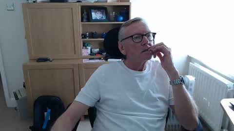 Snapshot of andy1234518 chatting on 04/18/26, 10:08 andy1234518 online show from 04/18/26, 10:08