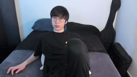 Snapshot of andy_bankai chatting on 03/26/26, 02:06 twx Andy twink3 online show from 03/26/26, 02:06