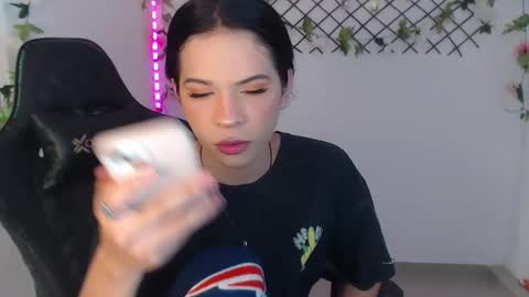 Snapshot of andy_bell_x chatting on 02/12/26, 05:24 ANDY online show from 02/12/26, 05:24