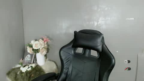 Kisha online show from 03/06/25, 02:41