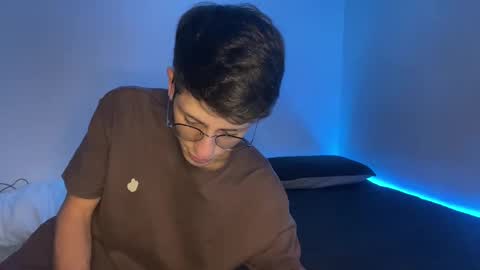 Snapshot of andy_collins__ chatting on 03/03/25, 10:42 andy_collins__ online show from 03/03/25, 10:42