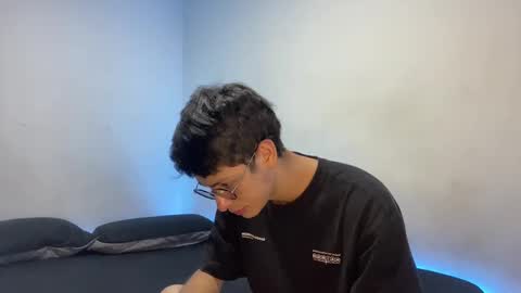 Snapshot of andy_collins__ chatting on 03/09/25, 11:03 andy_collins__ online show from 03/09/25, 11:03