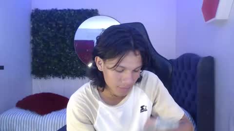 andy_dan1 online show from 01/28/25, 06:17