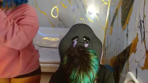 andy_dan1 online show from 01/12/26, 07:41