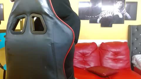 andy_dan1 online show from 02/02/26, 08:07