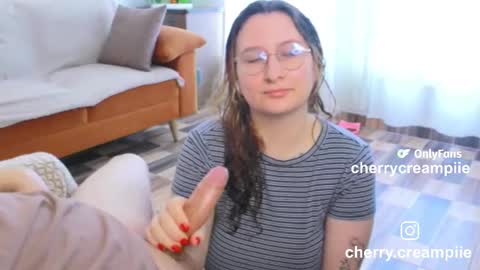 Snapshot of andycherrysecrets chatting on 02/05/26, 02:33 Cherry online show from 02/05/26, 02:33