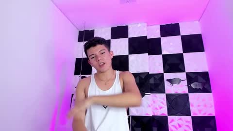 andyfame11 online show from 10/28/25, 07:05