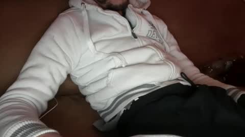Snapshot of andyfromholland chatting on 01/07/26, 11:07 andyfromholland online show from 01/07/26, 11:07