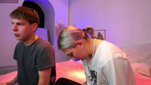 Mandy and Andy online show from 10/25/25, 07:08