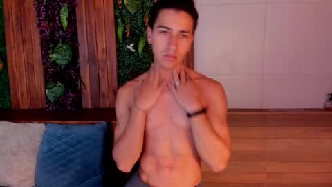 Snapshot of andyjoy_ chatting on 01/18/25, 11:43 Andy Joy online show from 01/18/25, 11:43