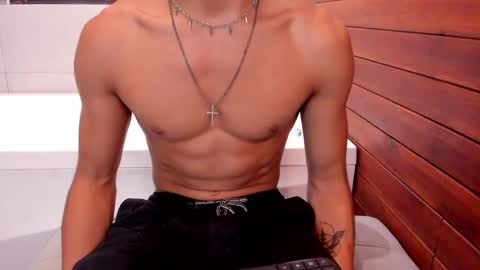 Snapshot of andyjoy_ chatting on 01/20/25, 05:59 Andy Joy online show from 01/20/25, 05:59