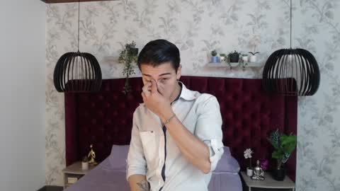 Snapshot of andyjoy_ chatting on 01/22/25, 11:23 Andy Joy online show from 01/22/25, 11:23