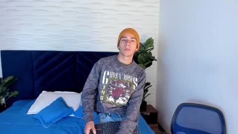 Snapshot of andyjoy_ chatting on 01/24/25, 11:26 Andy Joy online show from 01/24/25, 11:26