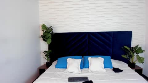 Snapshot of andyjoy_ chatting on 01/26/25, 11:39 Andy Joy online show from 01/26/25, 11:39