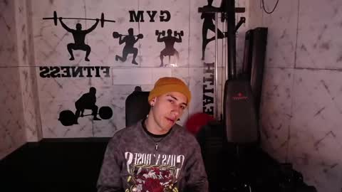 Snapshot of andyjoy_ chatting on 02/03/25, 10:58 Andy Joy online show from 02/03/25, 10:58