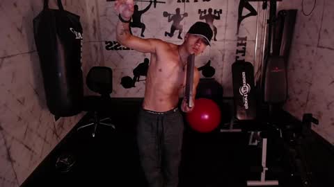 Snapshot of andyjoy_ chatting on 02/09/25, 04:29 Andy Joy online show from 02/09/25, 04:29