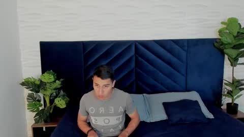 Snapshot of andyjoy_ chatting on 02/12/25, 11:29 Andy Joy online show from 02/12/25, 11:29