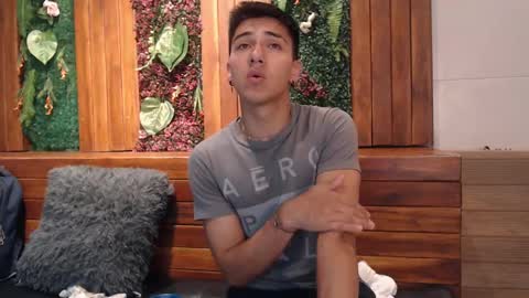 Snapshot of andyjoy_ chatting on 02/12/25, 02:32 Andy Joy online show from 02/12/25, 02:32