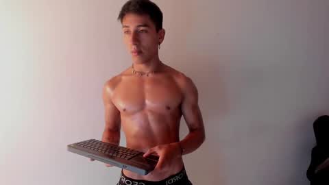 Snapshot of andyjoy_ chatting on 02/15/25, 01:49 Andy Joy online show from 02/15/25, 01:49