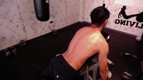 Snapshot of andyjoy_ chatting on 02/16/25, 02:10 Andy Joy online show from 02/16/25, 02:10