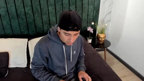 Snapshot of andyjoy_ chatting on 02/17/25, 10:29 Andy Joy online show from 02/17/25, 10:29