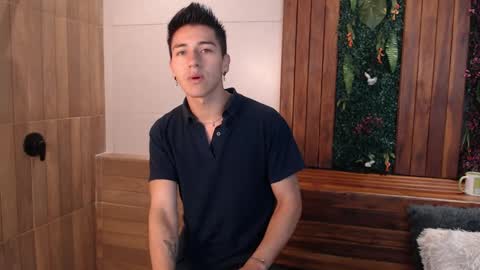 Snapshot of andyjoy_ chatting on 02/19/25, 11:28 Andy Joy online show from 02/19/25, 11:28