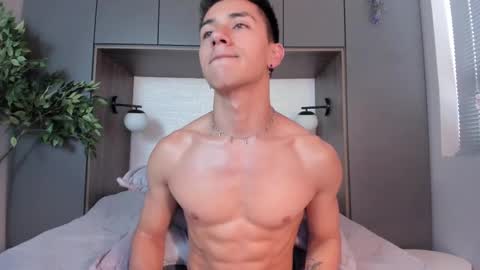 Snapshot of andyjoy_ chatting on 02/20/25, 01:30 Andy Joy online show from 02/20/25, 01:30