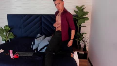 Snapshot of andyjoy_ chatting on 03/05/25, 02:34 Andy Joy online show from 03/05/25, 02:34