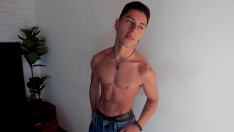 Snapshot of andyjoy_ chatting on 03/07/25, 10:24 Andy Joy online show from 03/07/25, 10:24