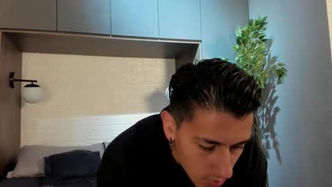 Snapshot of andyjoy_ chatting on 09/11/25, 11:32 Andy Joy online show from 09/11/25, 11:32