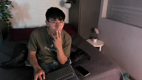 Snapshot of andyjoy_ chatting on 10/06/25, 11:07 Andy Joy online show from 10/06/25, 11:07