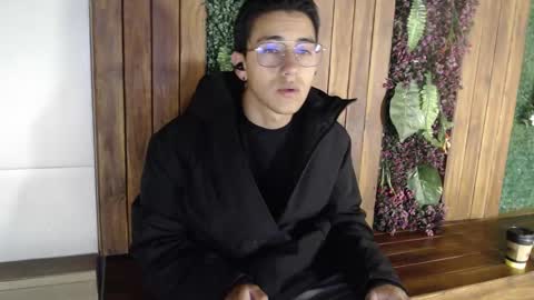 Snapshot of andyjoy_ chatting on 10/28/25, 11:14 Andy Joy online show from 10/28/25, 11:14