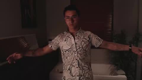 Snapshot of andyjoy_ chatting on 11/17/25, 11:27 Andy Joy online show from 11/17/25, 11:27