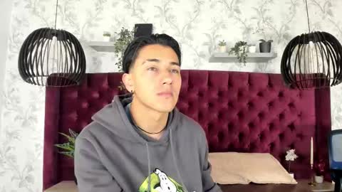 Snapshot of andyjoy_ chatting on 11/28/25, 11:24 Andy Joy online show from 11/28/25, 11:24