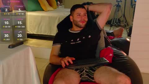 Snapshot of andyknoxx chatting on 01/17/26, 05:12 Andy online show from 01/17/26, 05:12