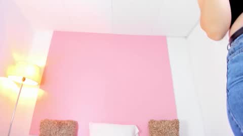 Snapshot of andyylove_jk chatting on 01/16/26, 01:04 Andy online show from 01/16/26, 01:04